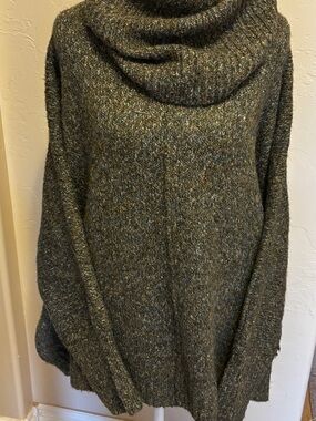 Ruby Moon Moss Green Cowl Neck Knit Sweater. Size L